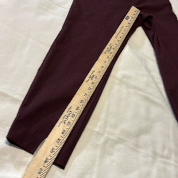 Maurice's Size Large purple skinny pants with slimming waistline/faux pockets - Picture 5 of 9